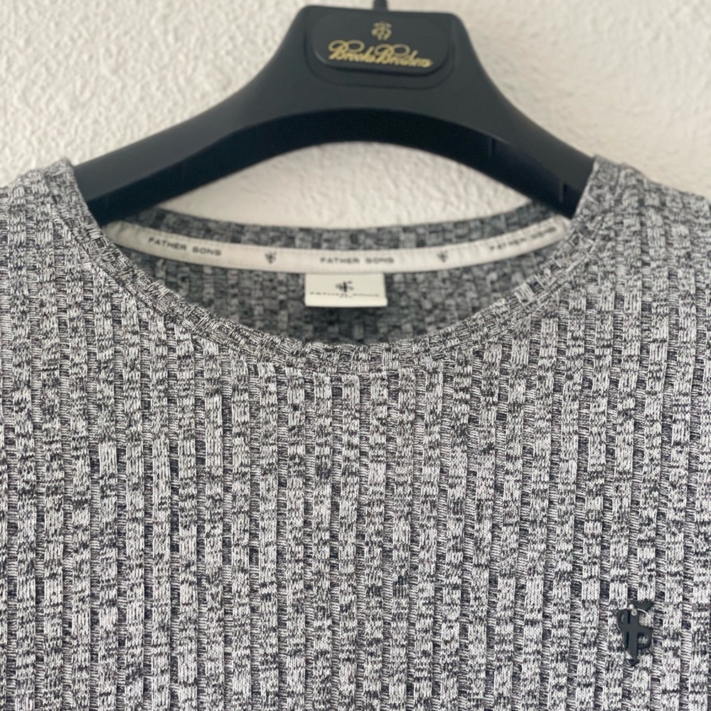 Men’s Sweater - Picture 4 of 12